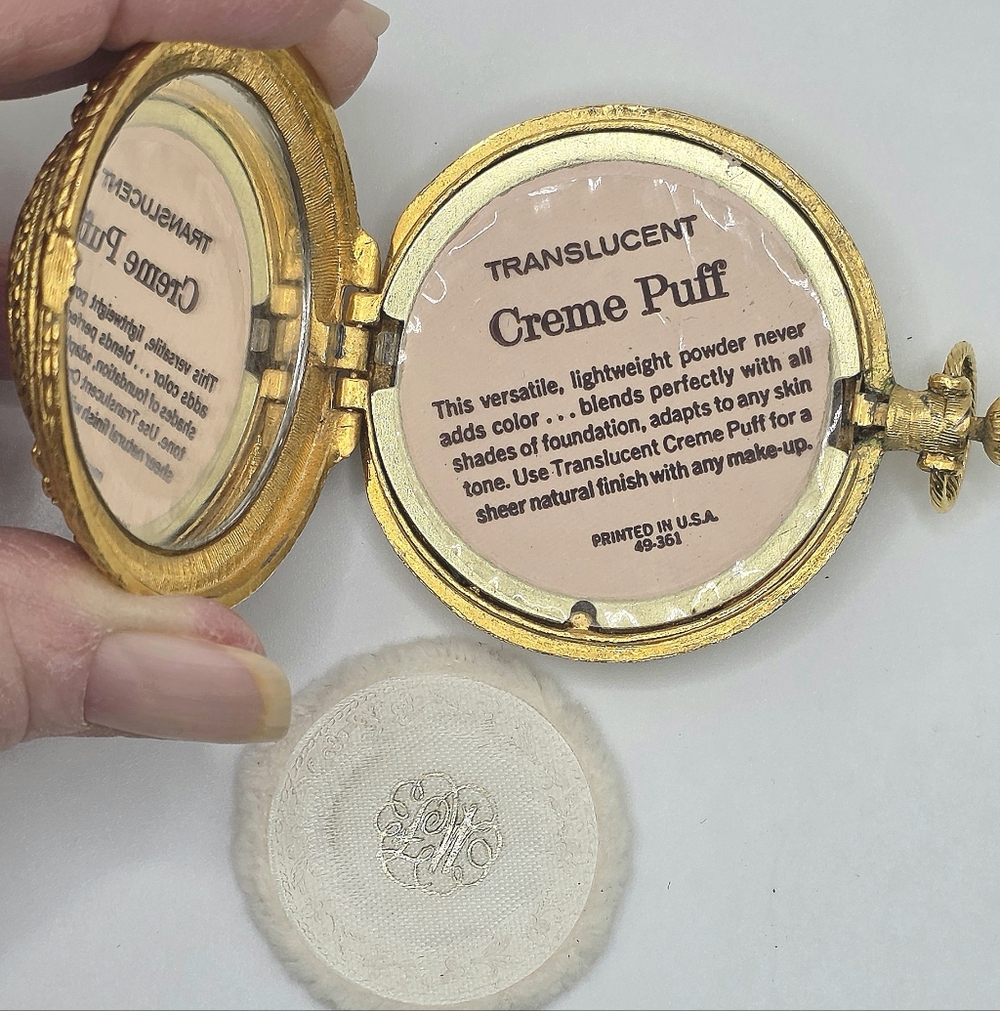 MAX FACTOR POCKET WATCH POWDER COMPACT NEW OLD STOCK